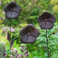 Wilstone 127cm Iron Poppy Flower Garden -Outdoor Garden Care Store 5060345971767 3